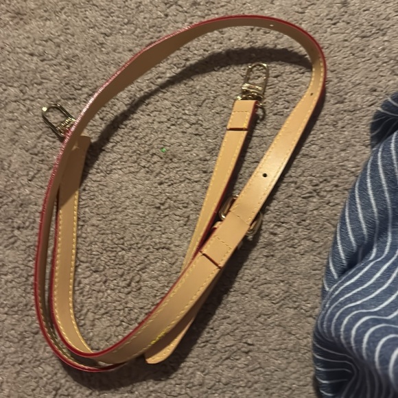 Purse - Picture 3 of 8